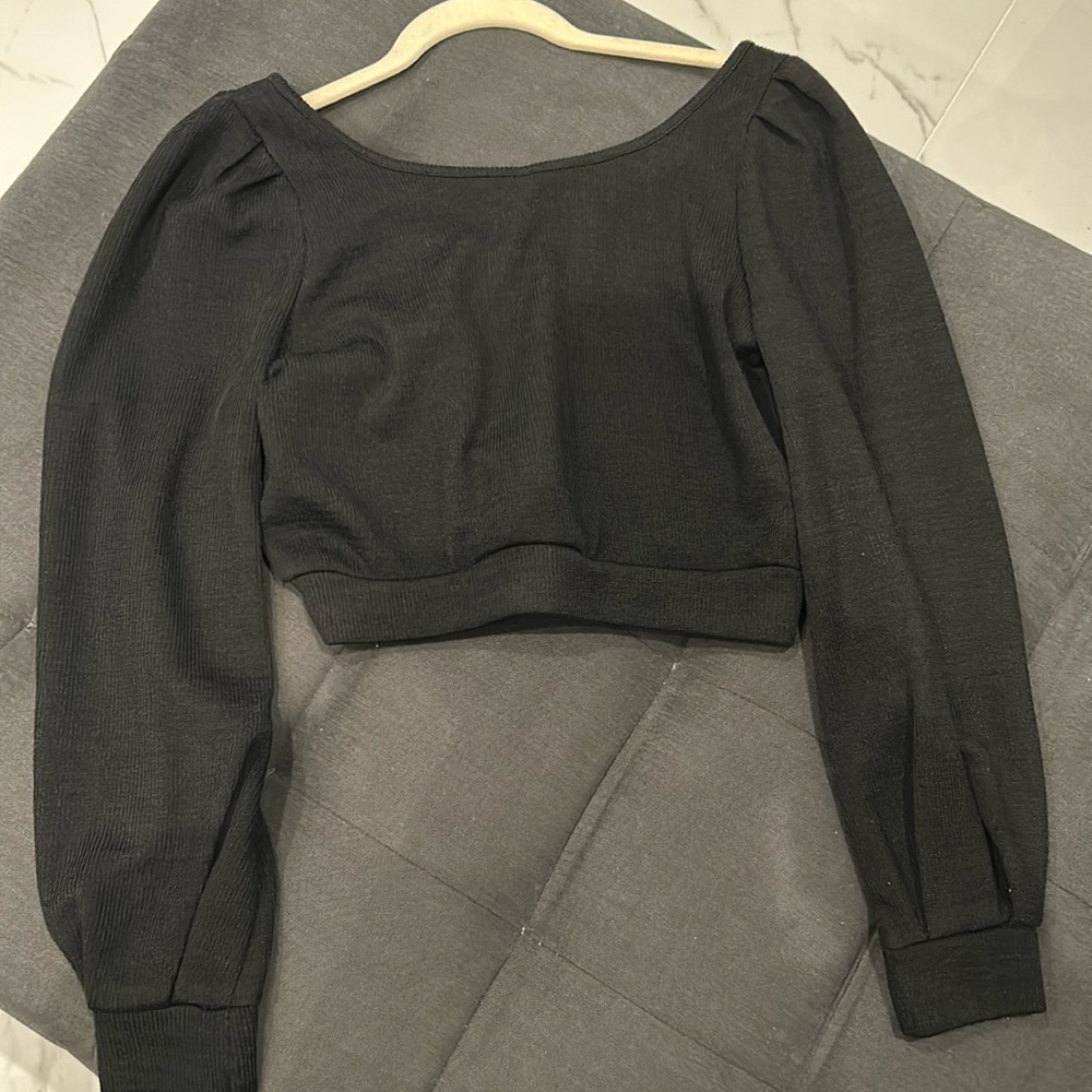 Black cropped sweater from Zaful